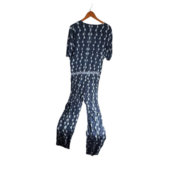 Velvet By Graham & Spencer Navy/White Narvan Ikat Jumpsuit Sz XL - Picture 4 of 8